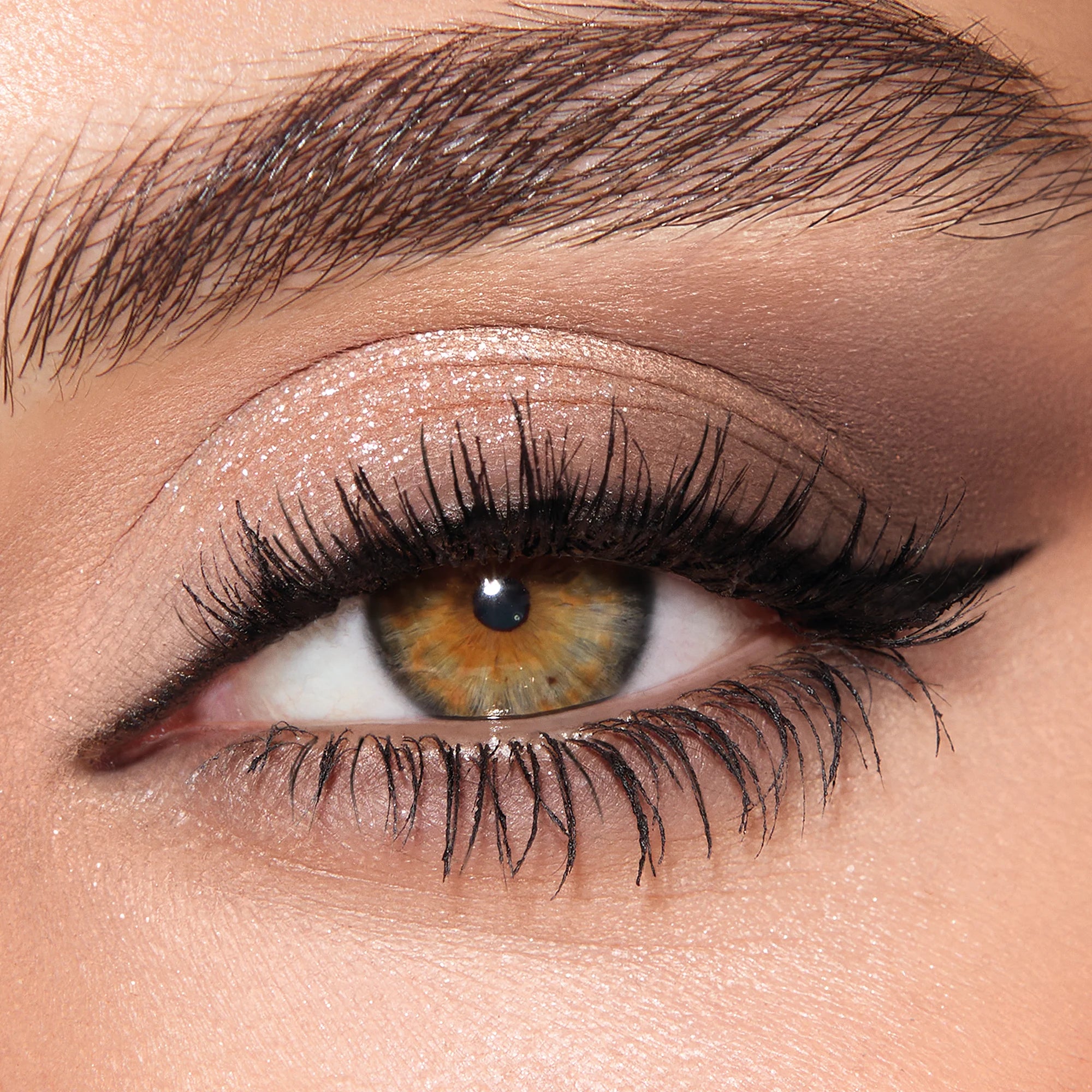 CHARLOTTE'S PALETTE OF BEAUTIFYING EYE TRENDS